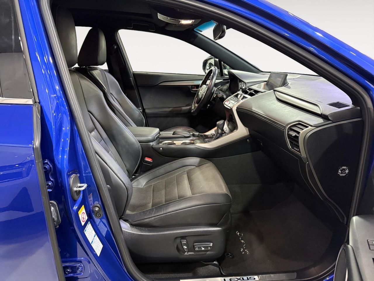 Lexus NX 2.5 300h F Sport 4WD - Foto 2