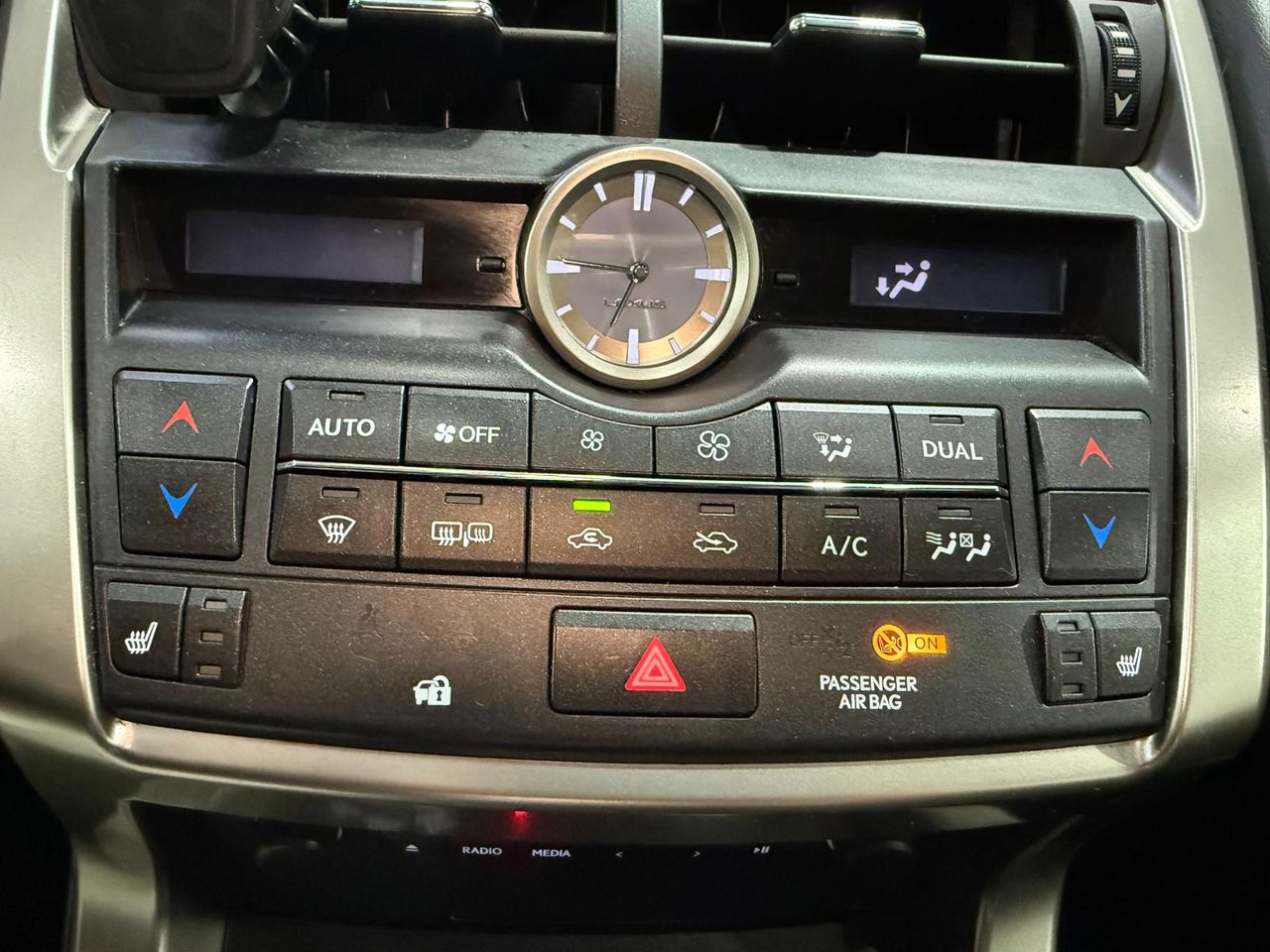 Lexus NX 2.5 300h F Sport 4WD - Foto 2