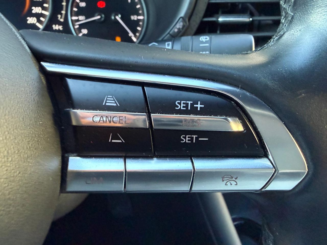 Mazda 3 2.0 SKYACTIV-X ZENITH - Foto 2