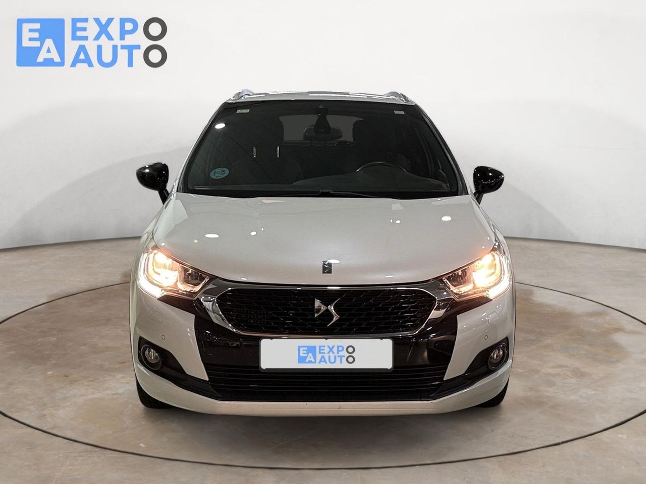 DS DS 4 Crossback 1.6 BlueHDi 88kW Connected Chic - Foto 2
