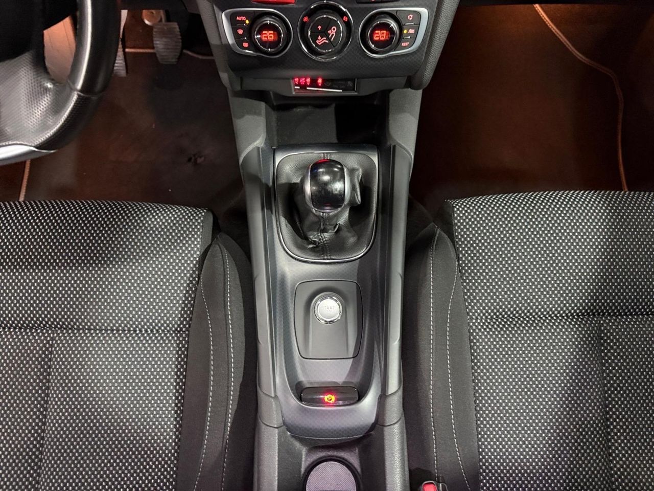 DS DS 4 Crossback 1.6 BlueHDi 88kW Connected Chic - Foto 2