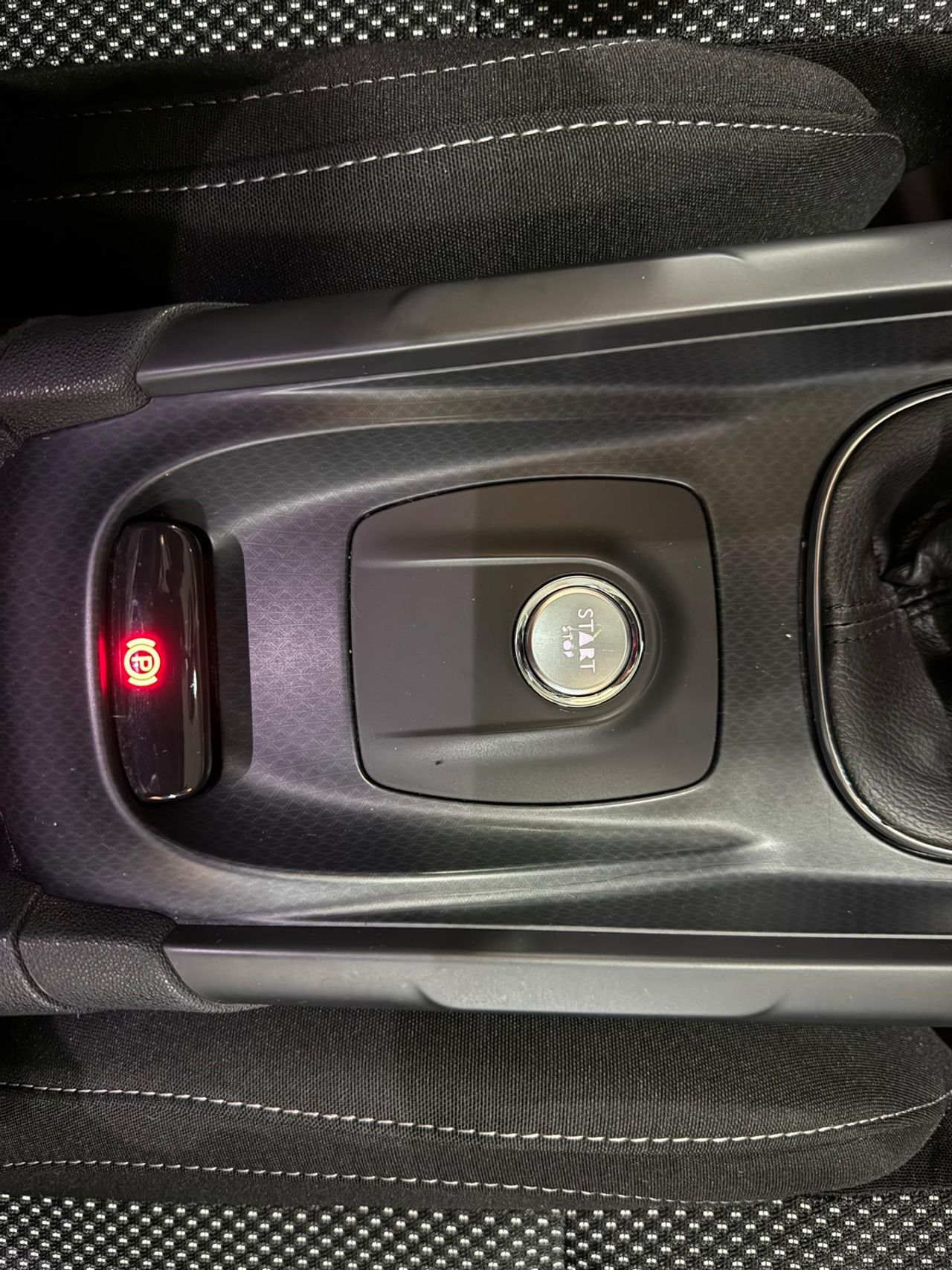 DS DS 4 Crossback 1.6 BlueHDi 88kW Connected Chic - Foto 2