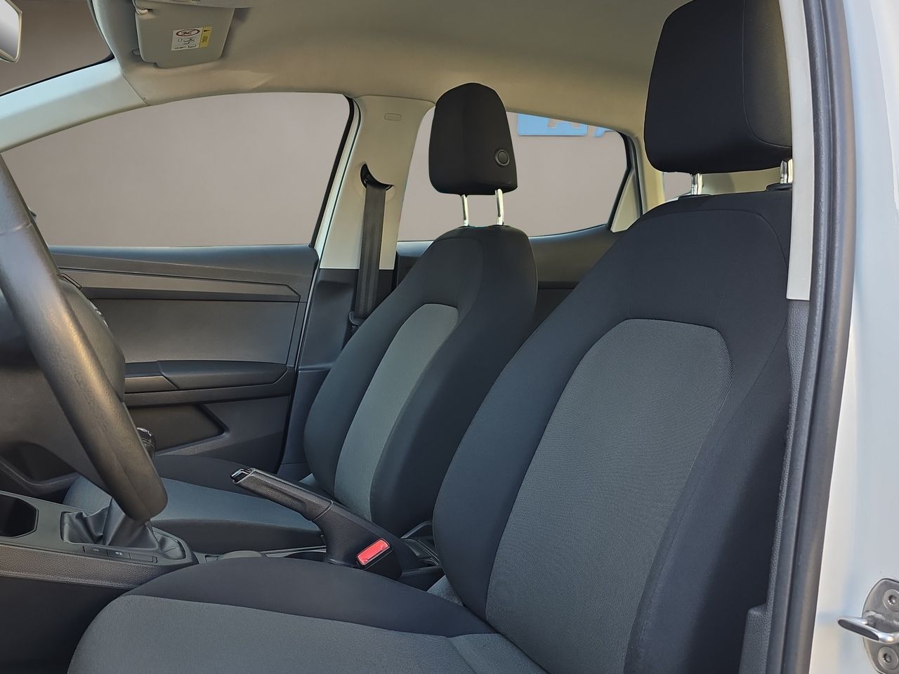 Seat Ibiza Reference 1.0 (80CV) - Foto 2