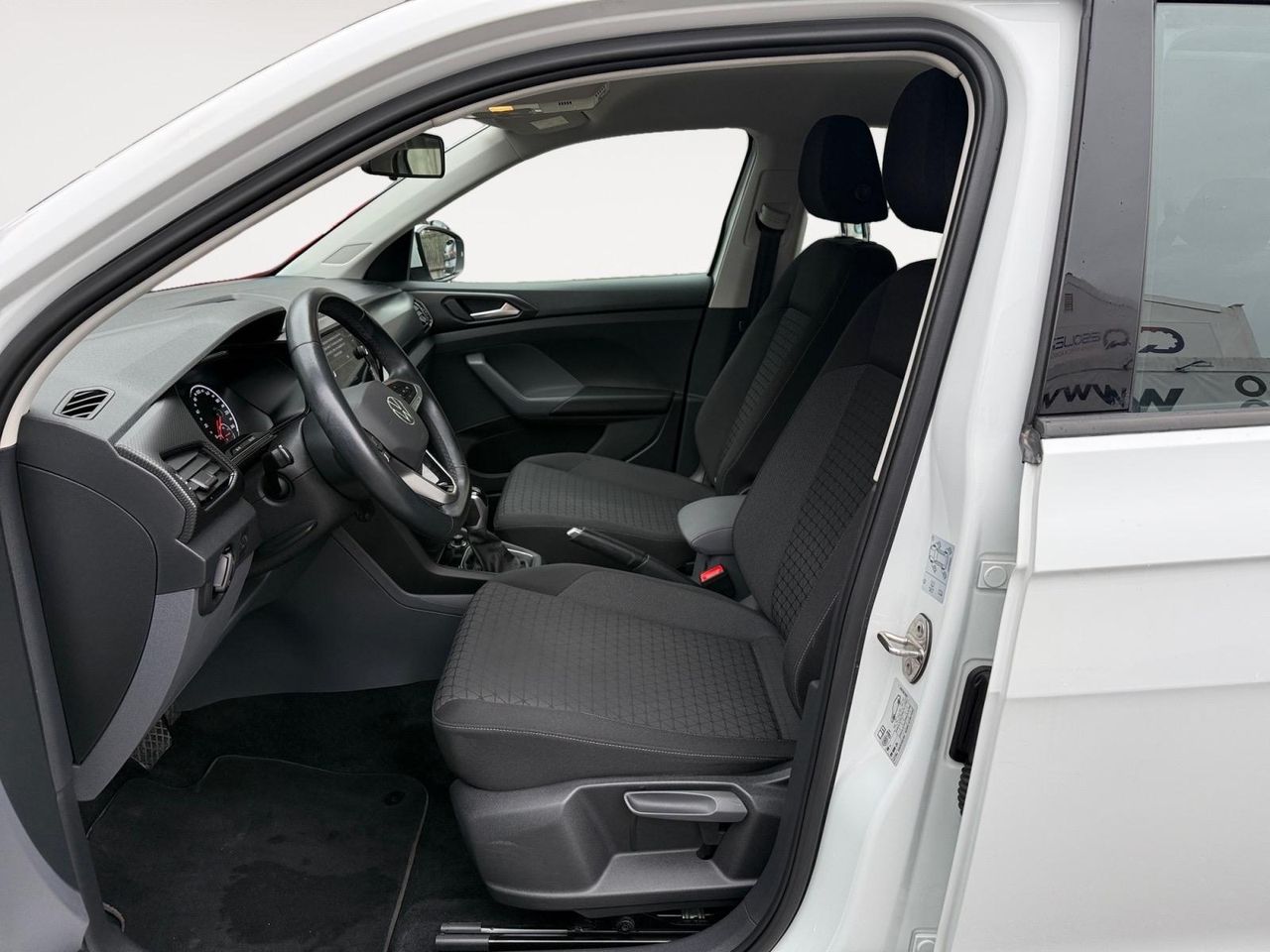 Volkswagen T-Cross Advance 1.0 TSI 81kW (110CV) DSG - Foto 2