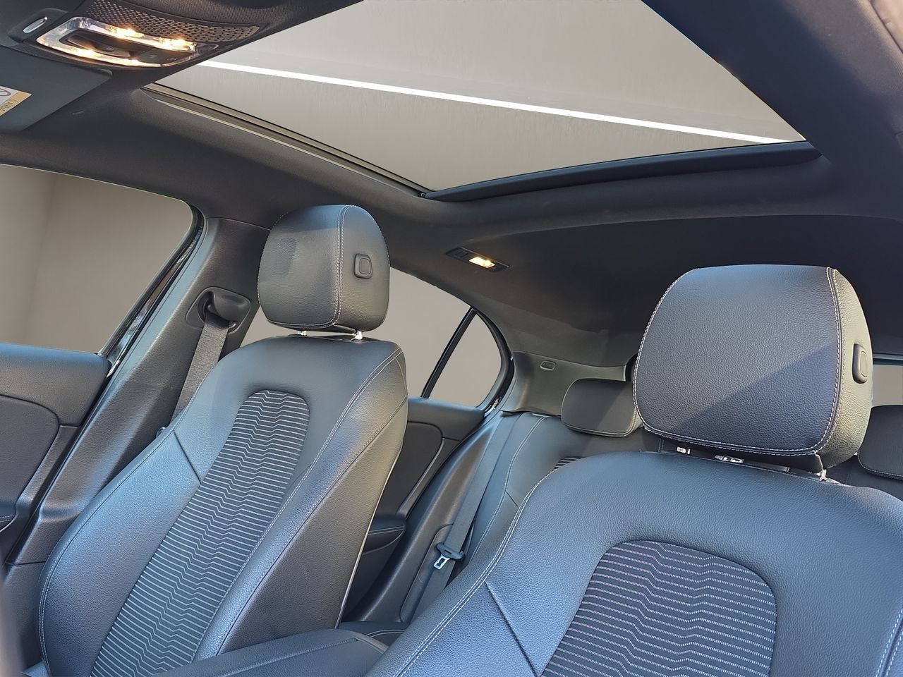 Mercedes Clase A 220 - Foto 2