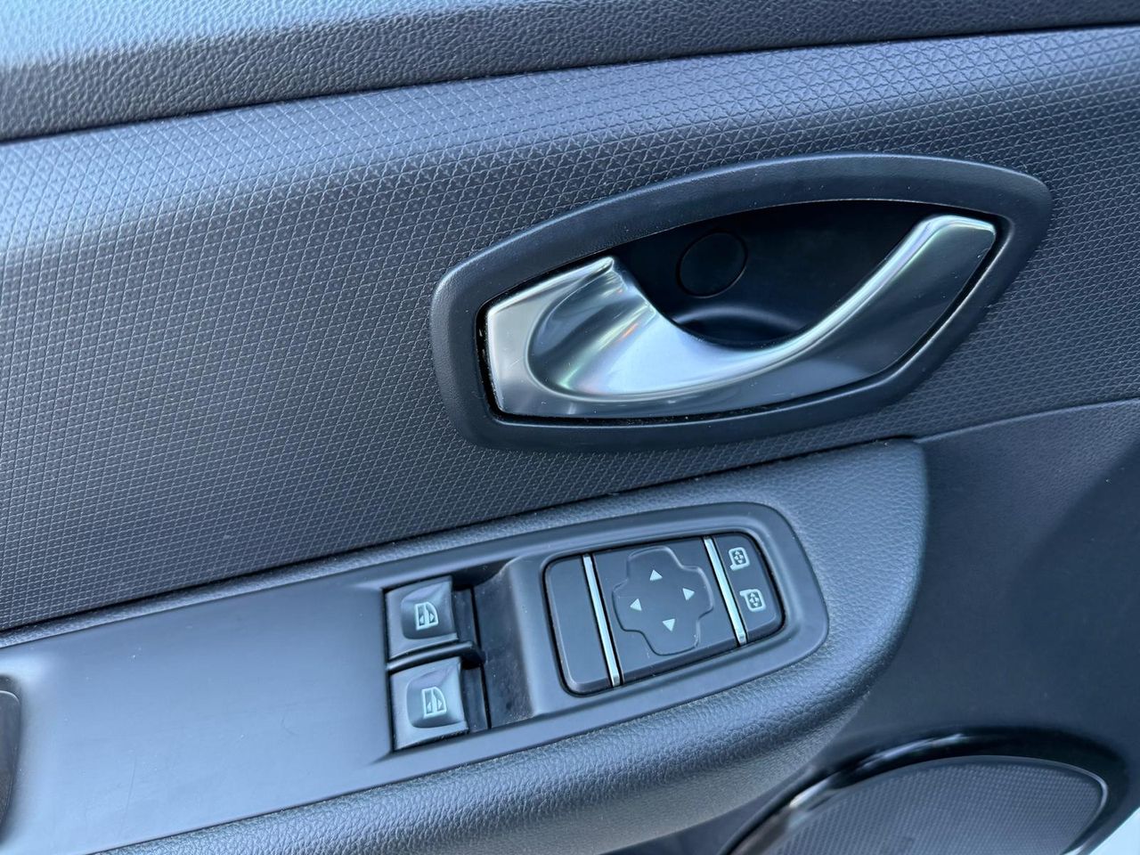 Renault Clio Limited TCe 66kW (90CV) GLP -18 - Foto 2