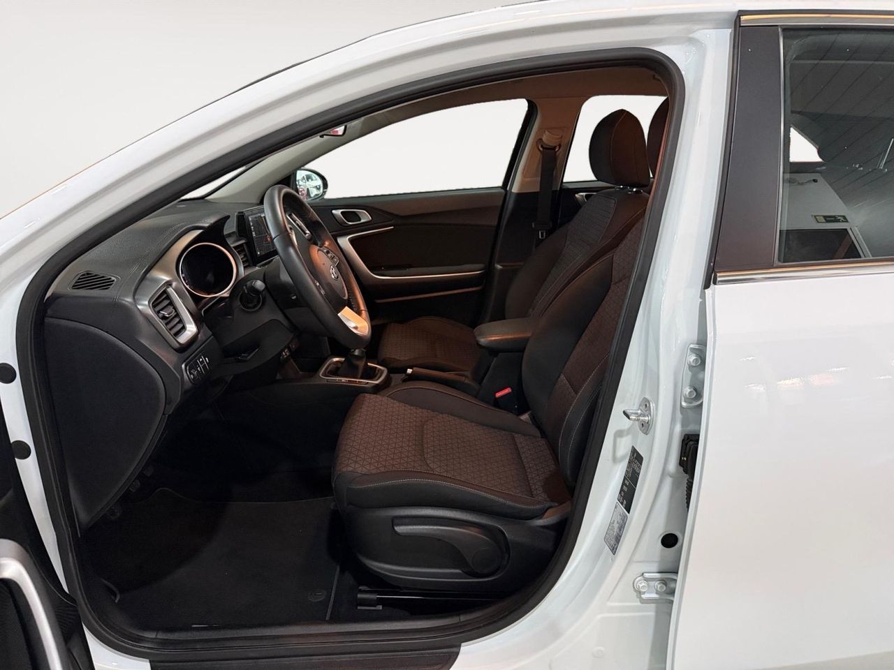 Kia Ceed 1.0 T-GDi 88kW (120CV) Drive - Foto 2