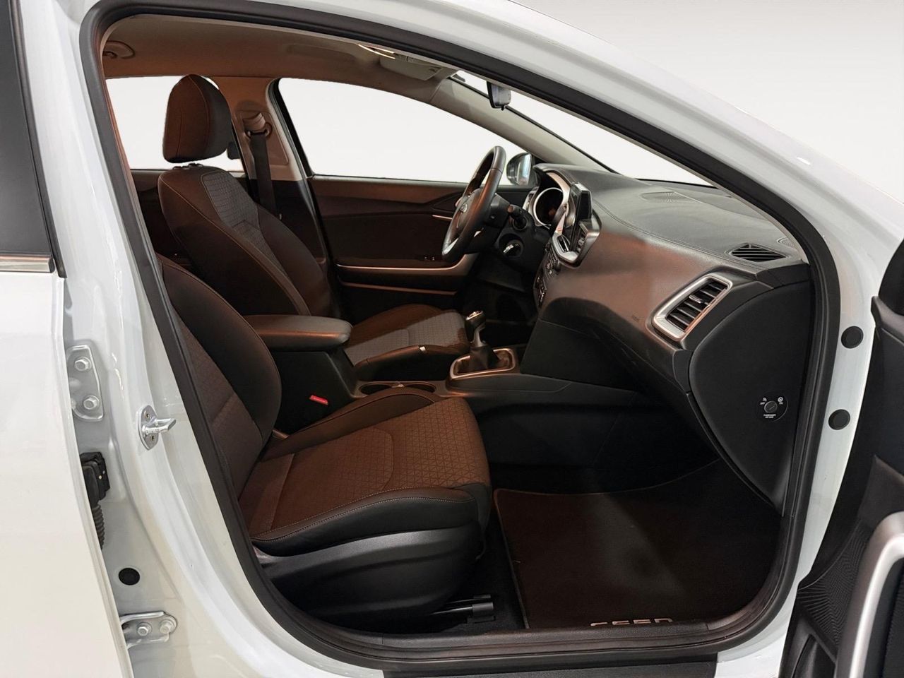 Kia Ceed 1.0 T-GDi 88kW (120CV) Drive - Foto 2