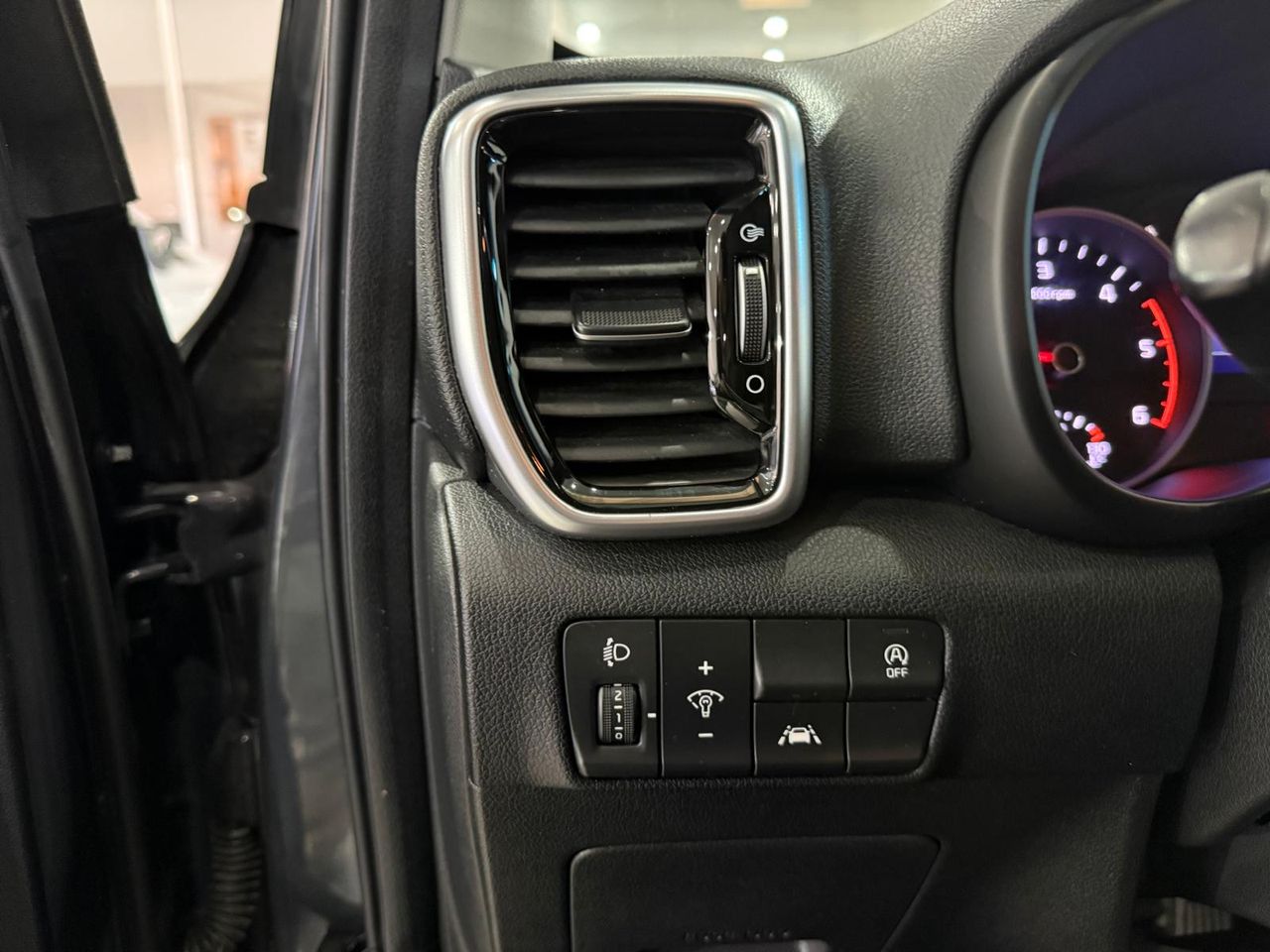 Kia Sportage 1.6 MHEV Drive 100kW (136CV) 4x2 - Foto 2