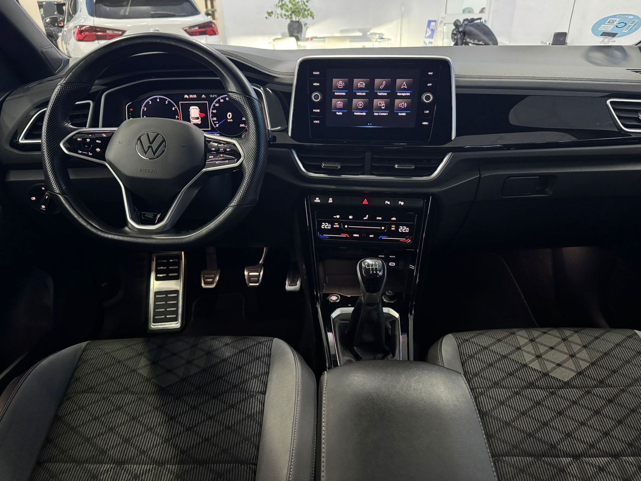 Volkswagen T-Roc . - Foto 2