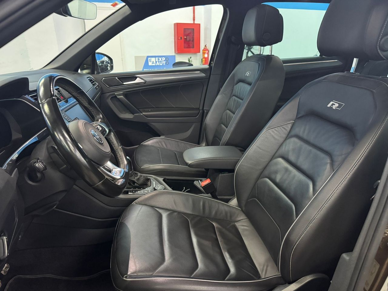 Volkswagen Tiguan . - Foto 2