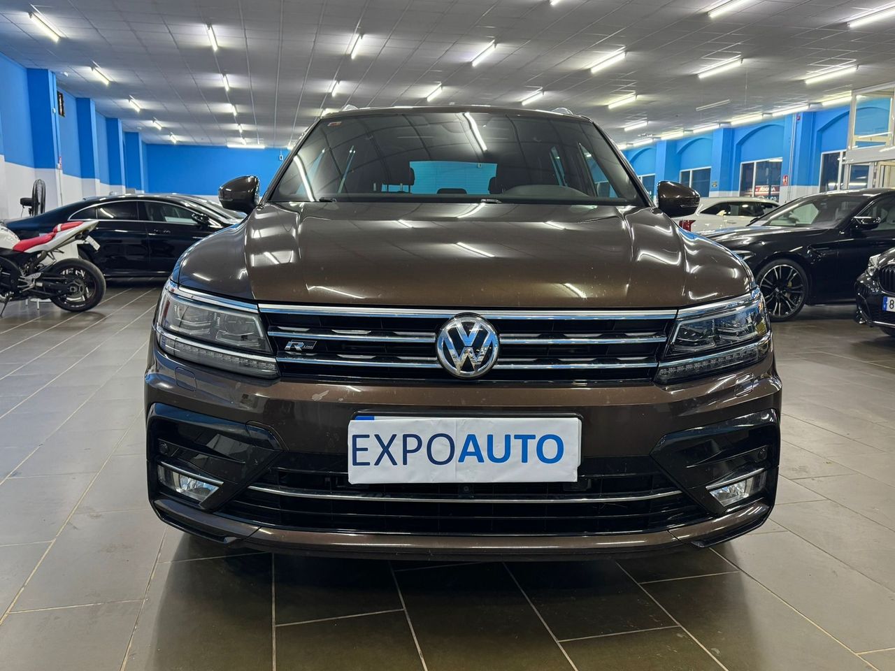 Volkswagen Tiguan . - Foto 2