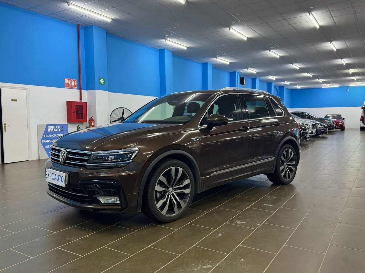 Volkswagen Tiguan . - Foto 2
