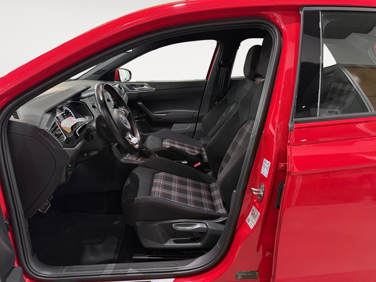 Volkswagen Polo GTI 2.0 TSI 147kW (200CV) DSG - Foto 2