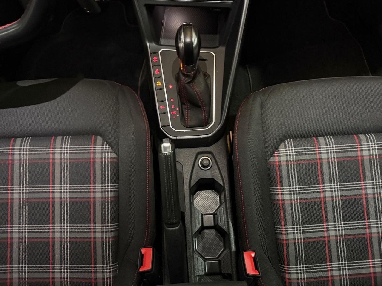 Volkswagen Polo GTI 2.0 TSI 147kW (200CV) DSG - Foto 2