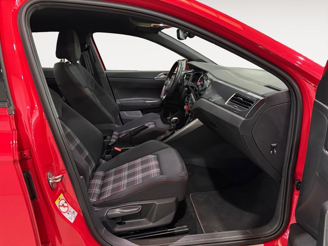 Volkswagen Polo GTI 2.0 TSI 147kW (200CV) DSG - Foto 2