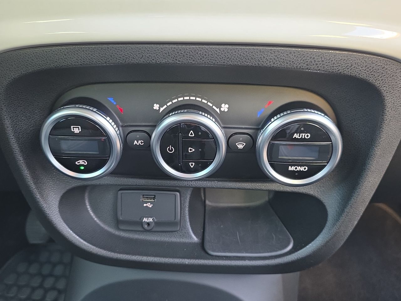 Fiat 500L Trekking 1.3 85 CV - Foto 2