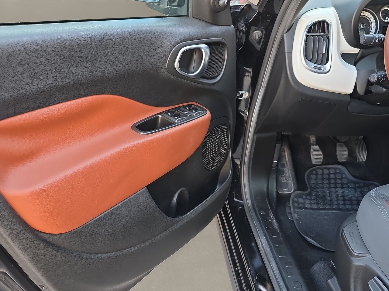 Fiat 500L Trekking 1.3 85 CV - Foto 2