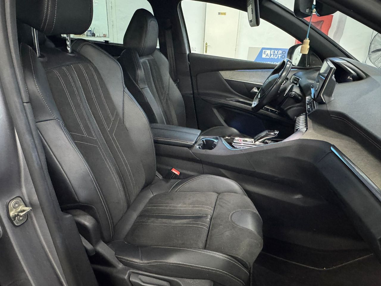 Peugeot 5008 Allure Pack BlueHDi 180 S&S EAT8 - Foto 2