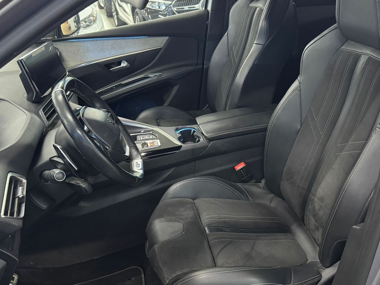 Peugeot 5008 Allure Pack BlueHDi 180 S&S EAT8 - Foto 2