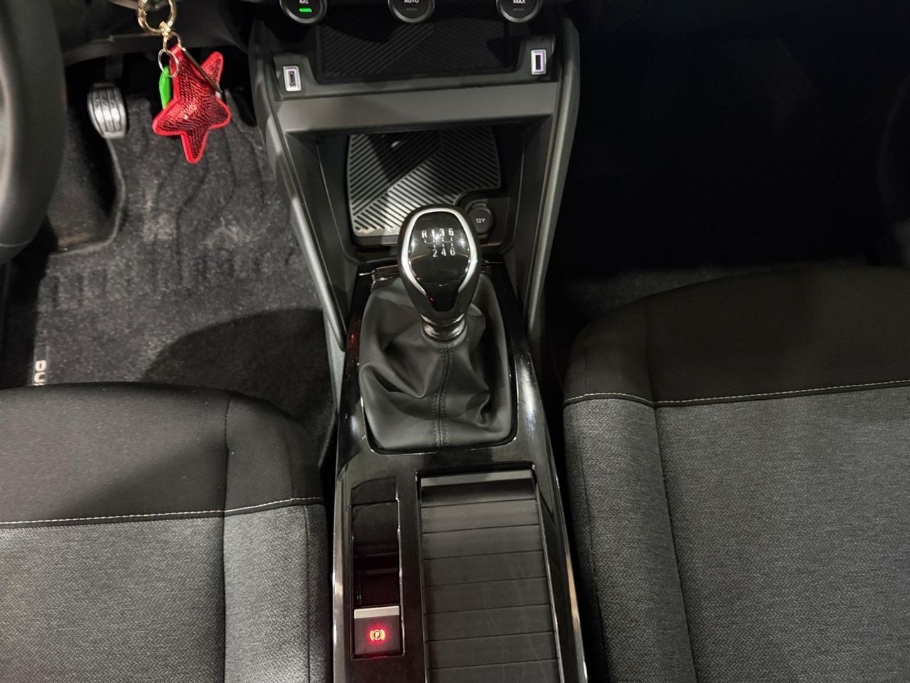 Citroën C4 BlueHDi 110 S&S 6v Feel - Foto 2