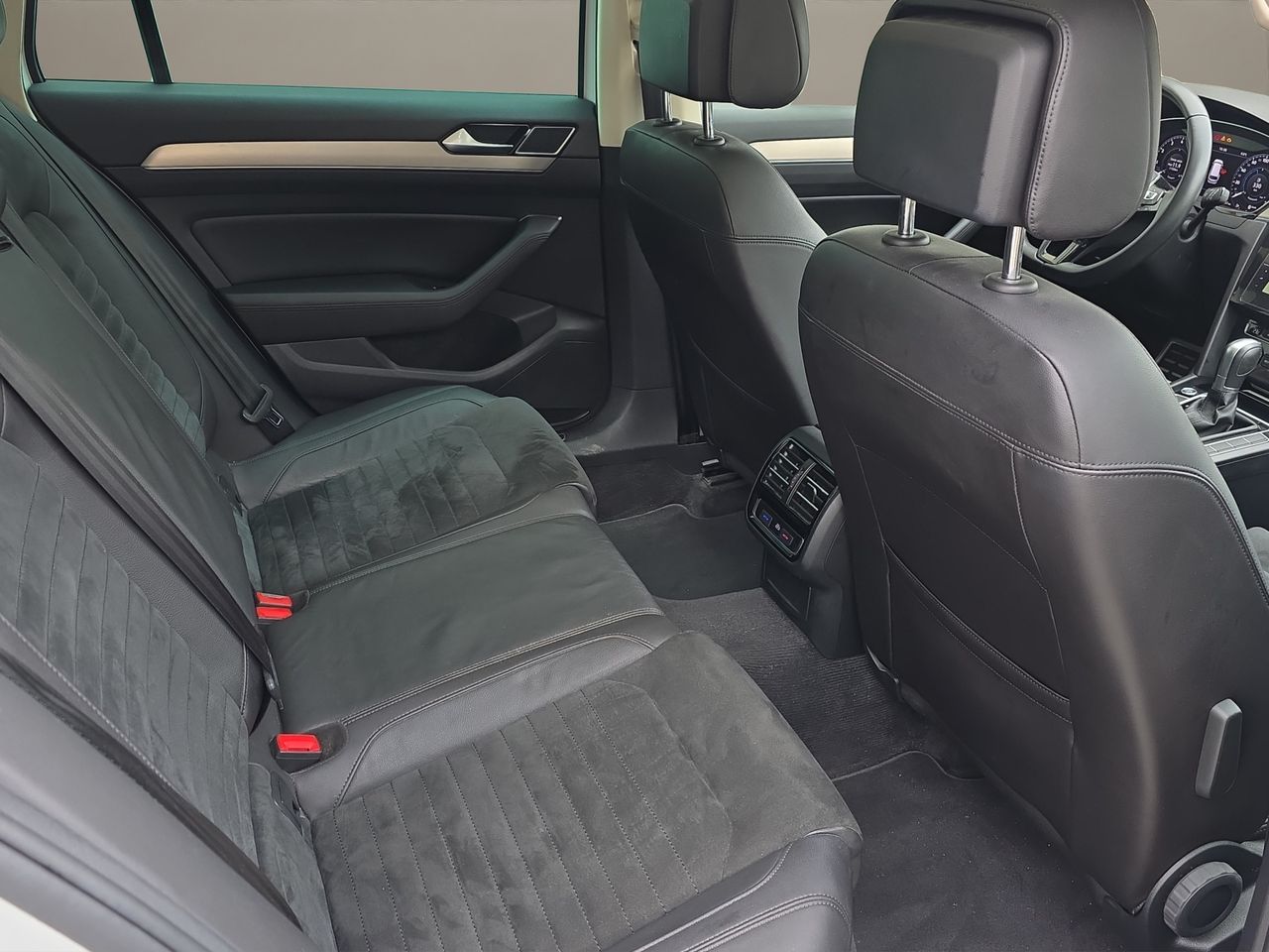 Volkswagen Passat Sport 1.8 (180CV) DSG R-LINE - Foto 2