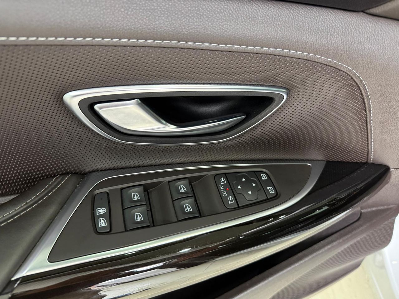 Renault Espace Initiale Paris Energy dCi 118kW TT EDC - Foto 2