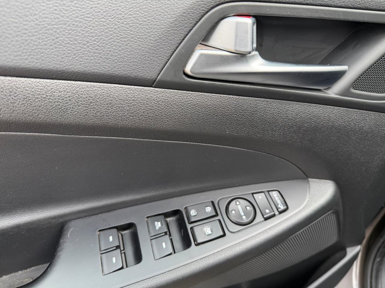 Hyundai Tucson 1.6 GDi BlueDrive Tecno 4x2 - Foto 2