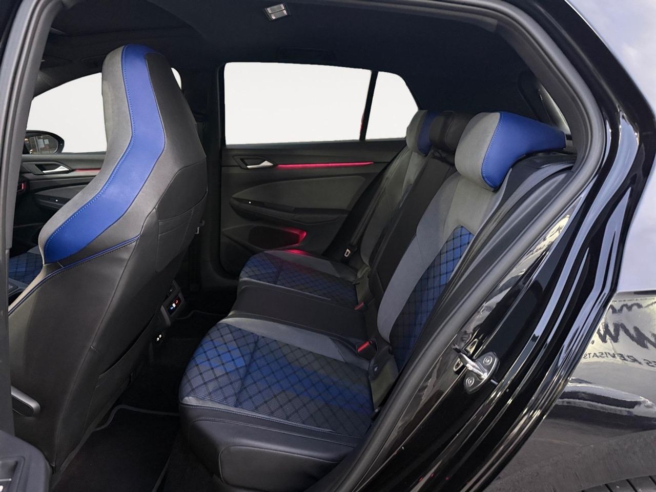 Volkswagen Golf R 2.0 TSI 235kW (320CV) 4Motion DSG - Foto 2