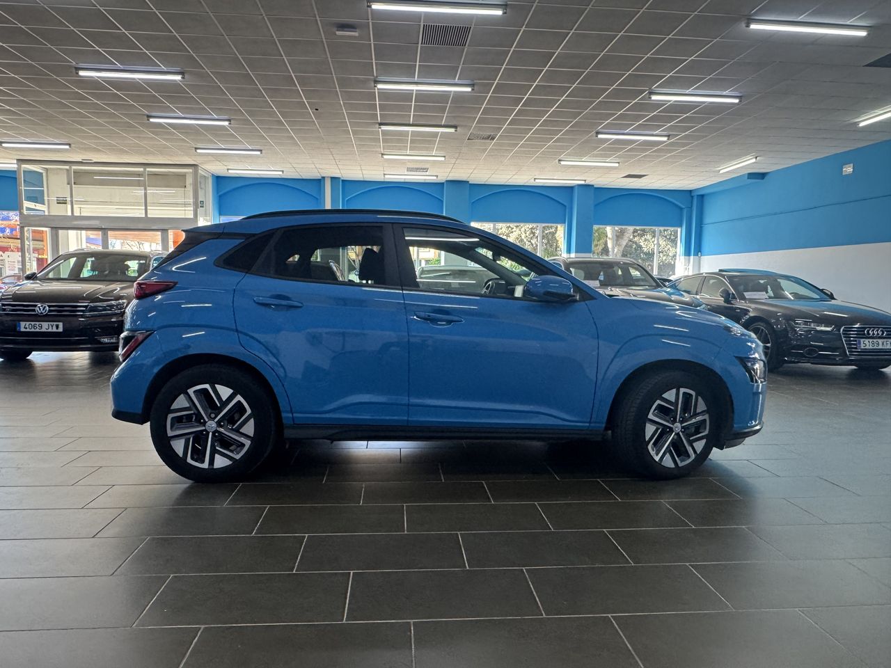 Hyundai Kona Eléctrico 100 kW (136 CV) Klass 39 kWh - Foto 2
