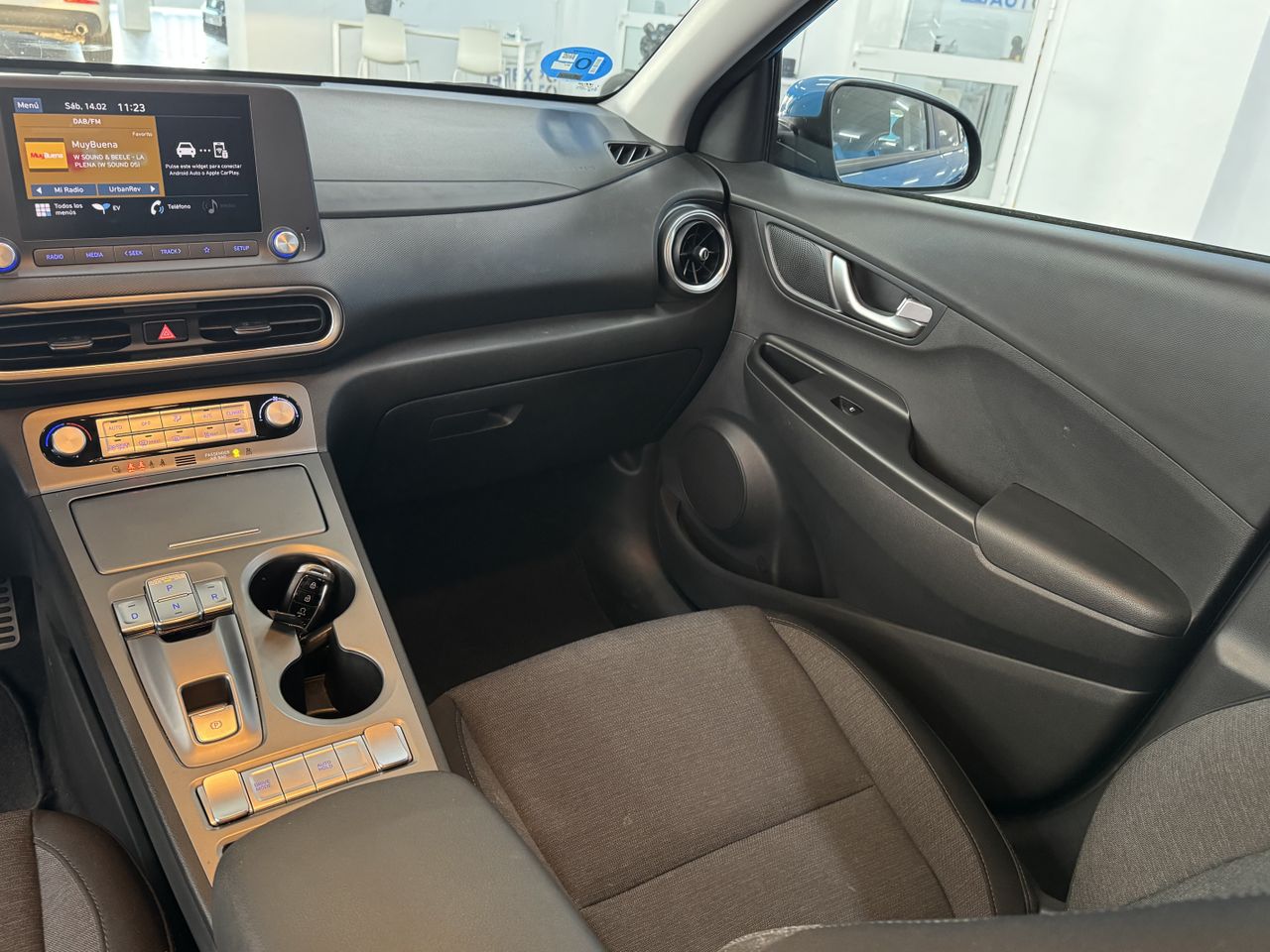 Hyundai Kona Eléctrico 100 kW (136 CV) Klass 39 kWh - Foto 2