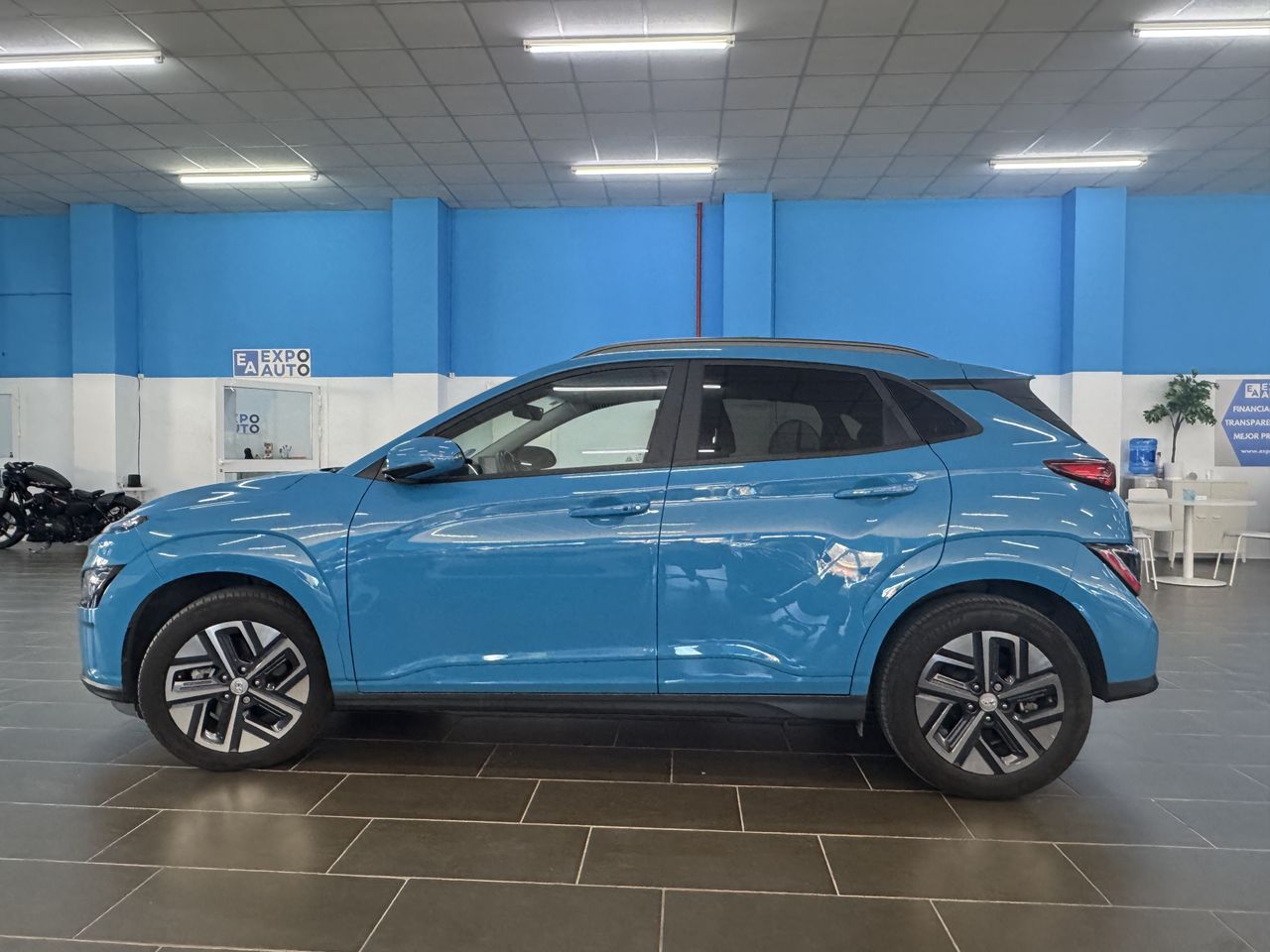 Hyundai Kona Eléctrico 100 kW (136 CV) Klass 39 kWh - Foto 2