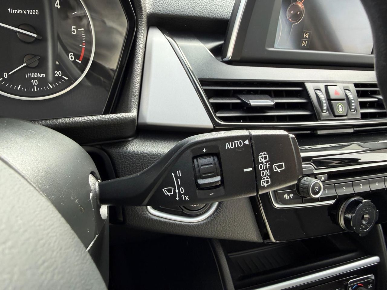 BMW Serie 2 Gran Tourer 218d - Foto 2