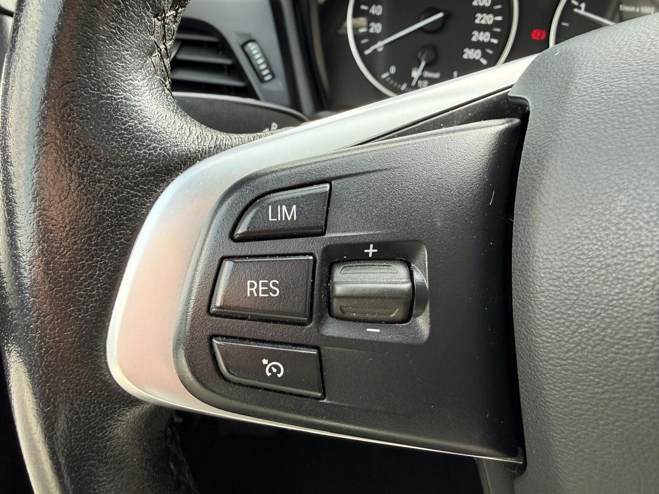 BMW Serie 2 Gran Tourer 218d - Foto 2