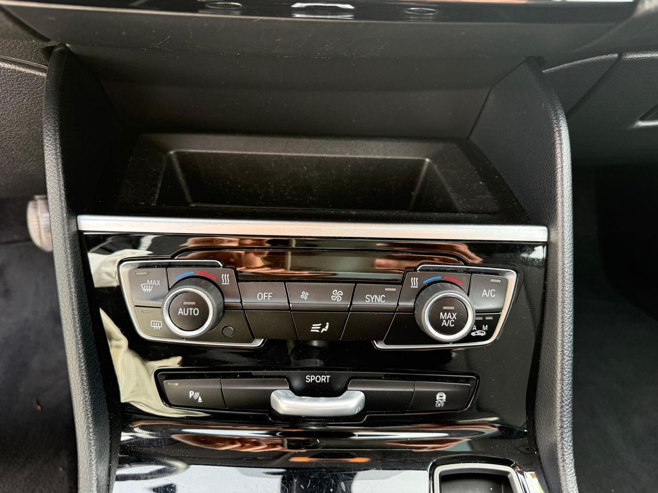 BMW Serie 2 Gran Tourer 218d - Foto 2