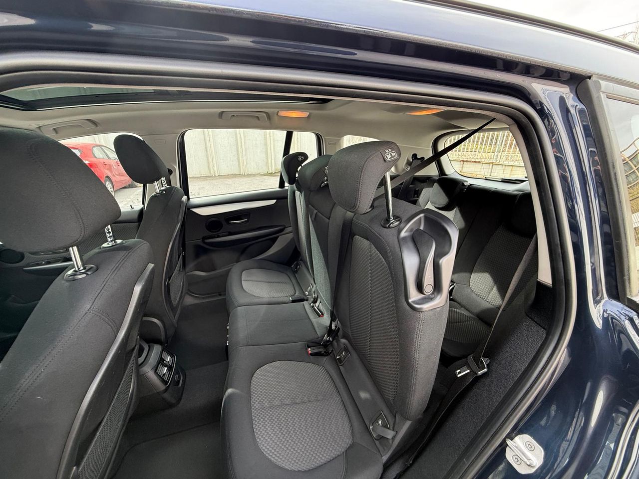 BMW Serie 2 Gran Tourer 218d - Foto 2