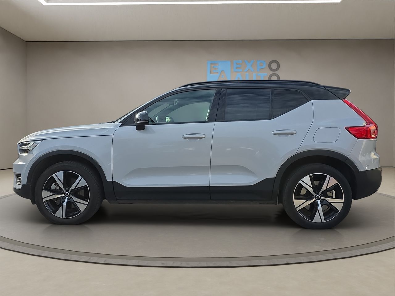 Volvo XC40 Recharge Eléctrico Plus Auto - Foto 2