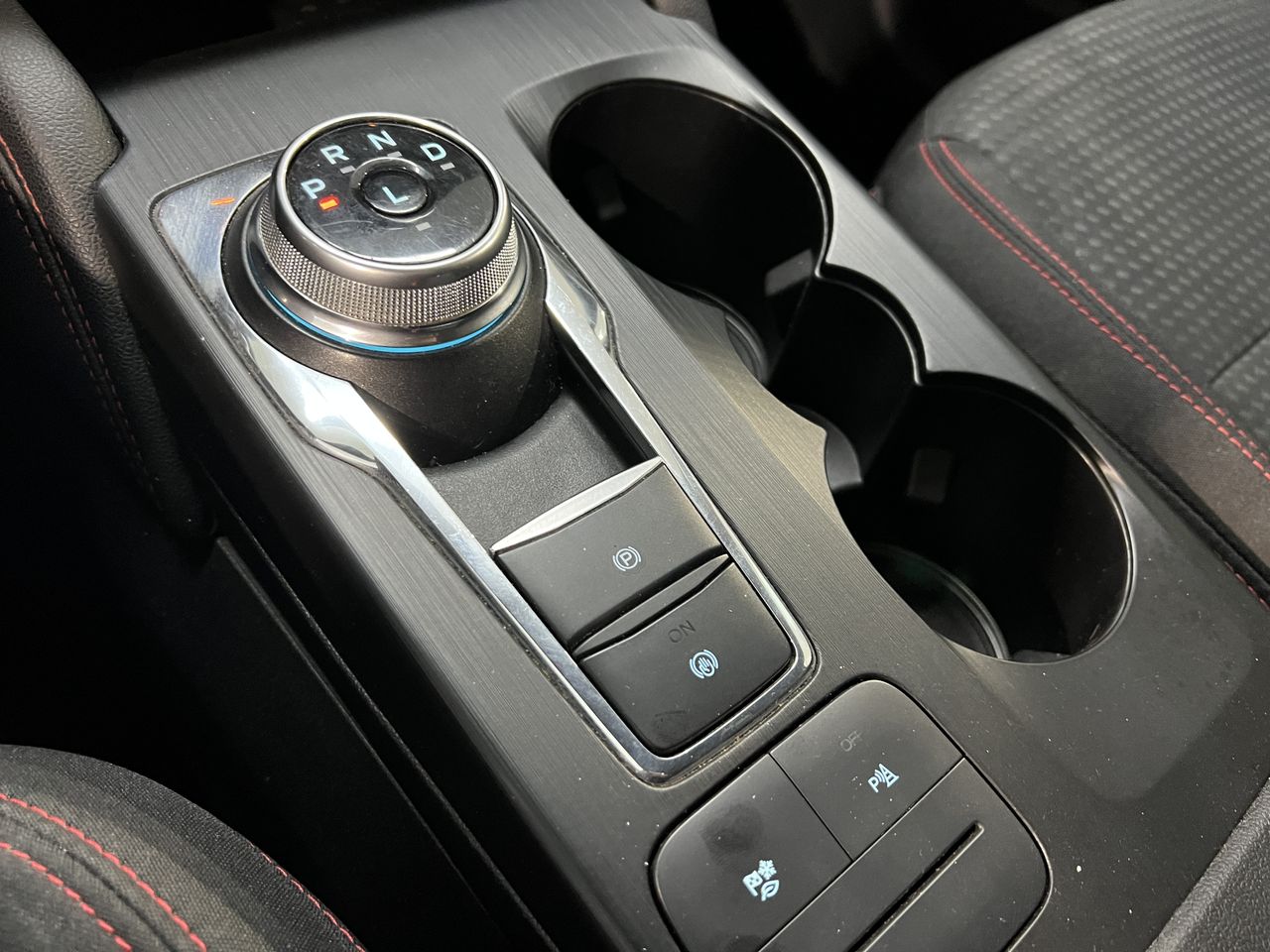 Ford Kuga STLine X 2.5 Duratec FHEV Auto - Foto 2