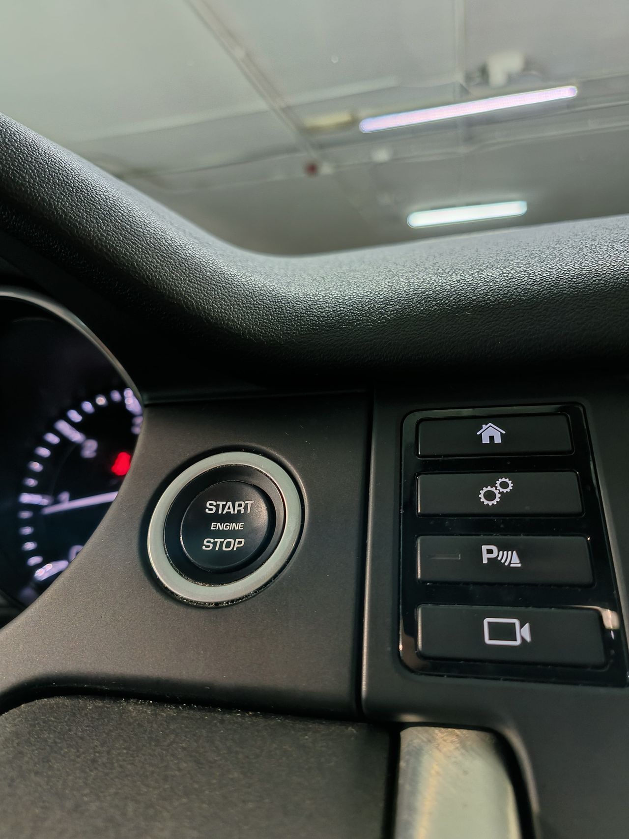 Land-Rover Discovery 2.0 TD4 132 kW (180 CV) Aut. SE 5 plazas Bajas Emisiones - Foto 2