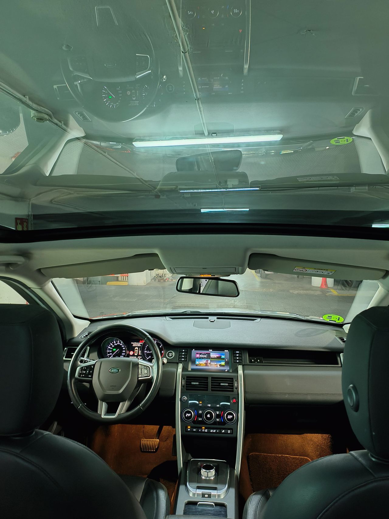 Land-Rover Discovery 2.0 TD4 132 kW (180 CV) Aut. SE 5 plazas Bajas Emisiones - Foto 2