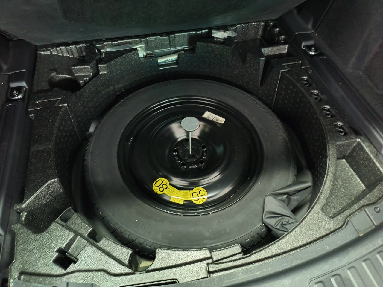 Land-Rover Discovery 2.0 TD4 132 kW (180 CV) Aut. SE 5 plazas Bajas Emisiones - Foto 2