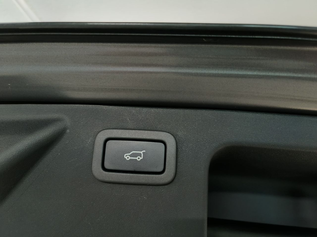 Land-Rover Discovery 2.0 TD4 132 kW (180 CV) Aut. SE 5 plazas Bajas Emisiones - Foto 2