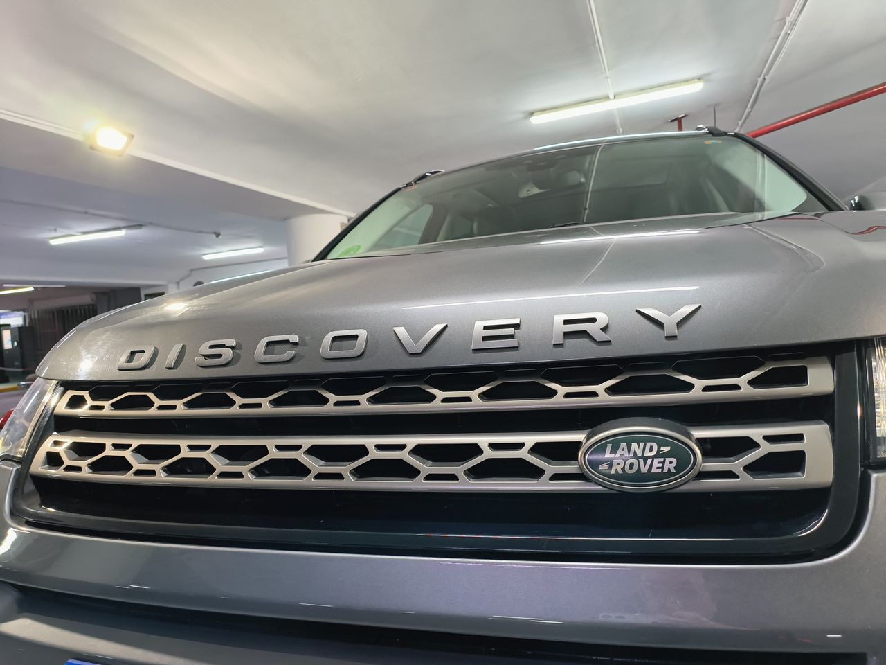 Land-Rover Discovery 2.0 TD4 132 kW (180 CV) Aut. SE 5 plazas Bajas Emisiones - Foto 2