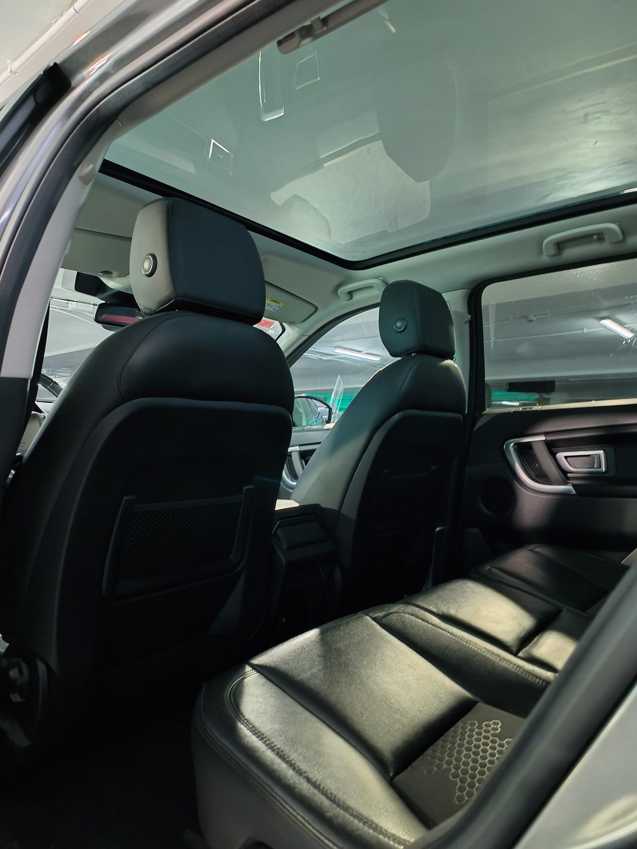 Land-Rover Discovery 2.0 TD4 132 kW (180 CV) Aut. SE 5 plazas Bajas Emisiones - Foto 2