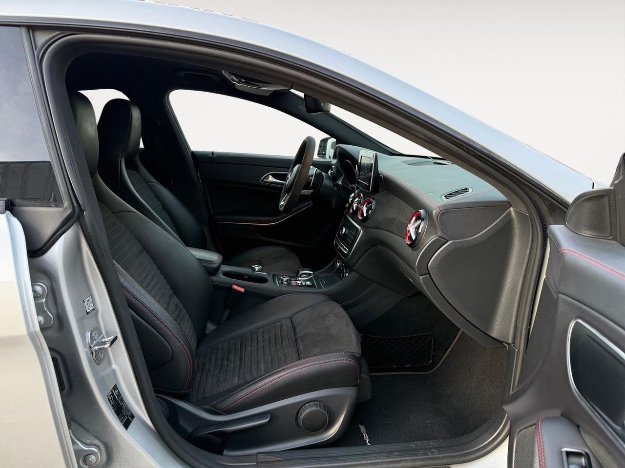 Mercedes Clase CLA Clase CLA MercedesAMG CLA 45 4M Shooting Brake - Foto 2