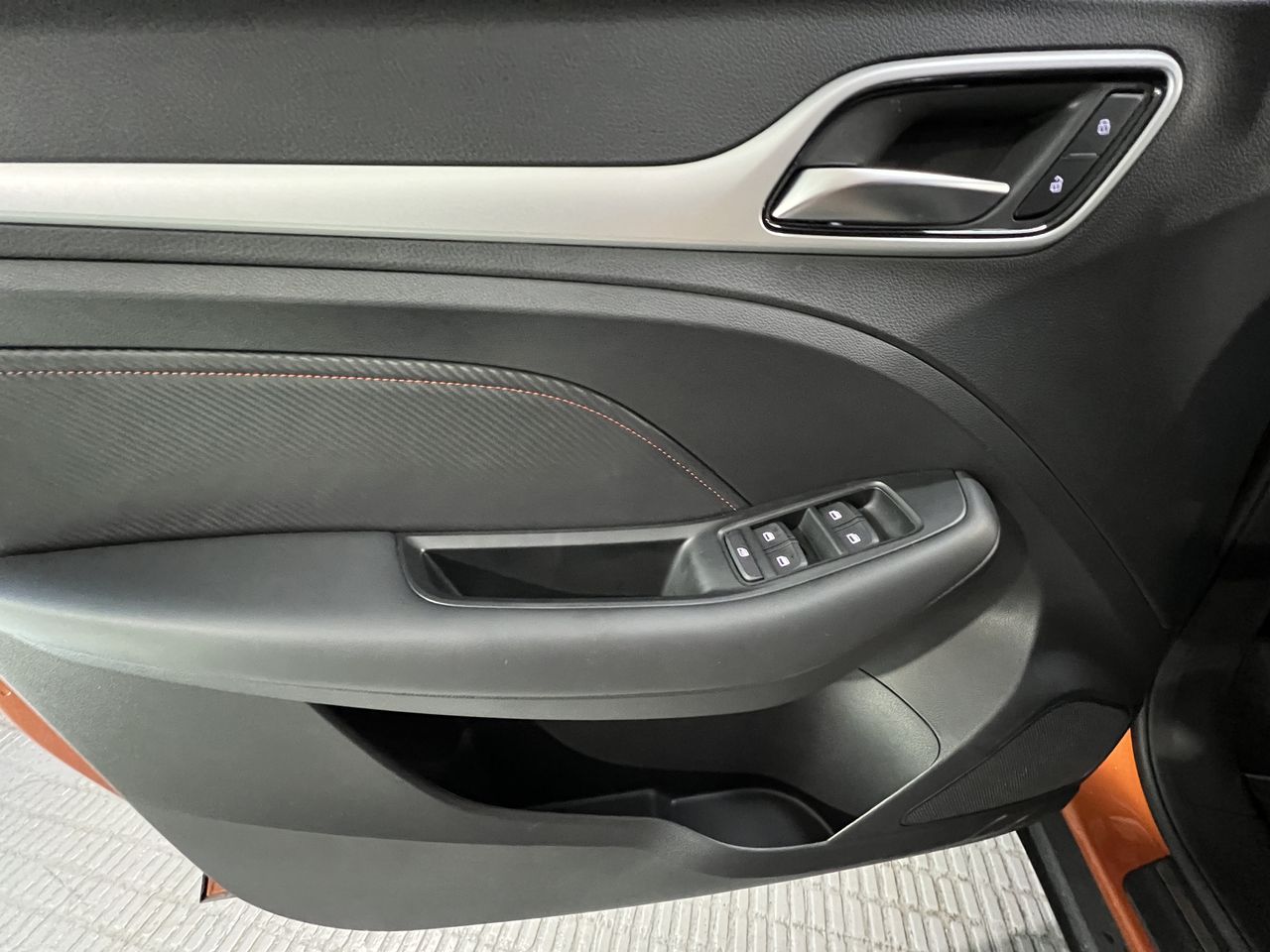 MG ZS 1.5 Luxury - Foto 2