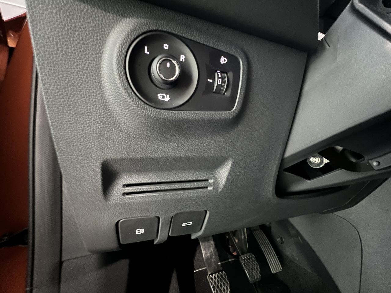 MG ZS 1.5 Luxury - Foto 2