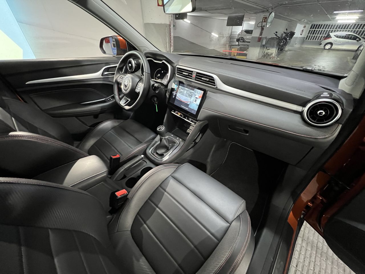 MG ZS 1.5 Luxury - Foto 2