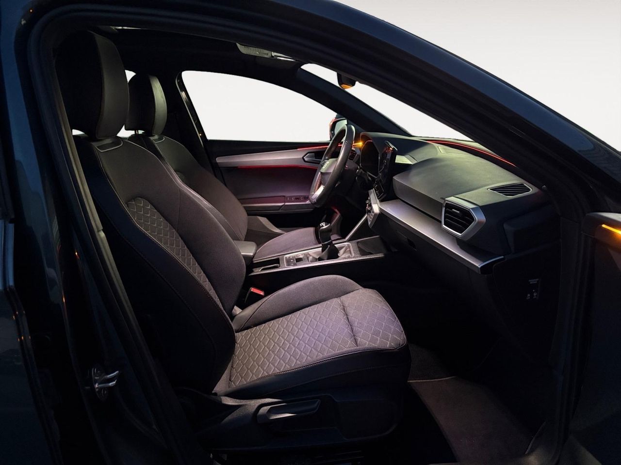 Seat Leon 1.5 tsi 130cv FR. - Foto 2