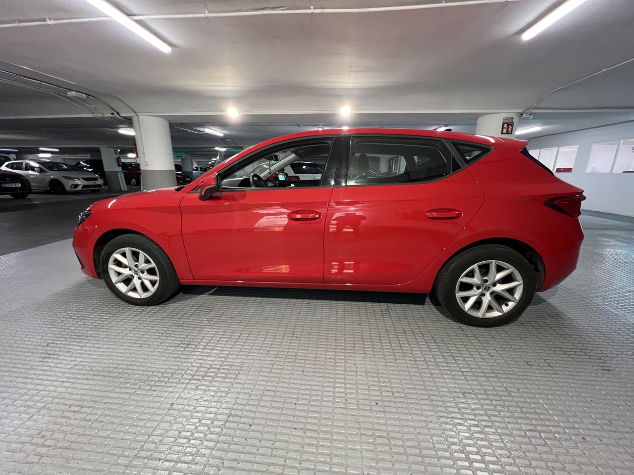 Seat Leon Sportstourer 1.0 TSI 81 KW (110 CV) Style - Foto 2